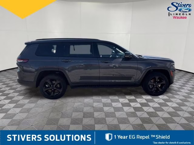 2023 Baltic Gray Metallic Clearcoat Jeep Grand Cherokee L Altitude 4X4 SUV