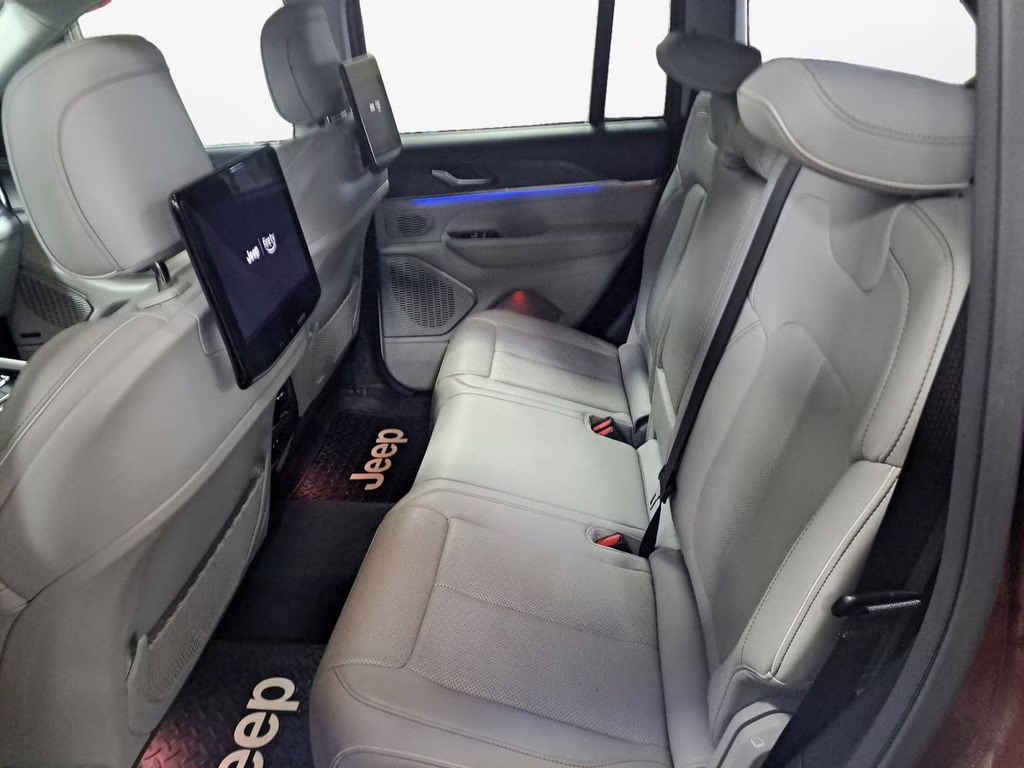 2023 Velvet Red Pearlcoat Jeep Grand Cherokee Overland w/Rear Seat Video Pkg 4X4 SUV