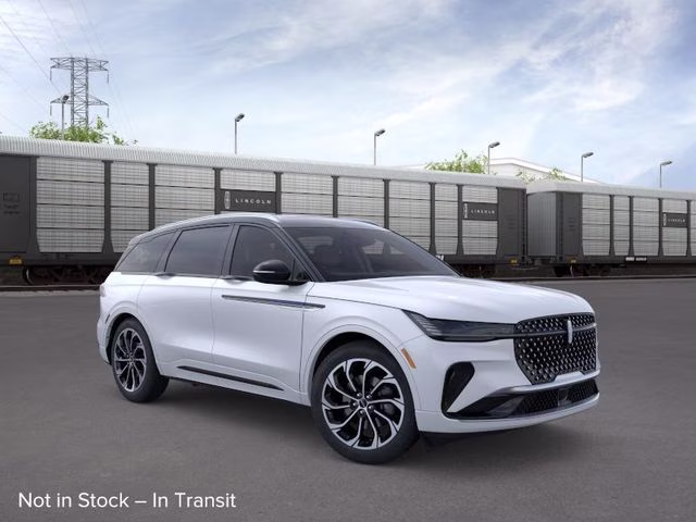 2026 White Platinum Metallic Tri-Coat Lincoln Nautilus Reserve AWD SUV