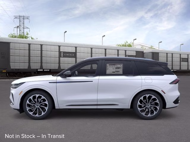 2026 White Platinum Metallic Tri-Coat Lincoln Nautilus Reserve AWD SUV