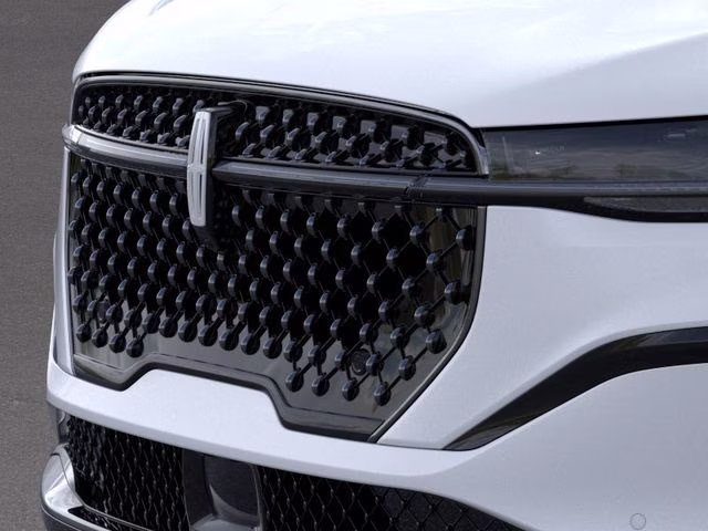 2026 White Platinum Lincoln Nautilus Reserve AWD SUV