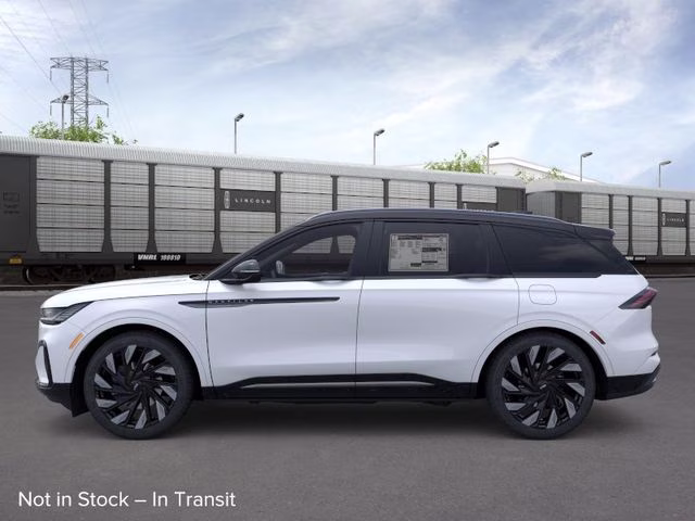 2026 White Platinum Lincoln Nautilus Reserve AWD SUV