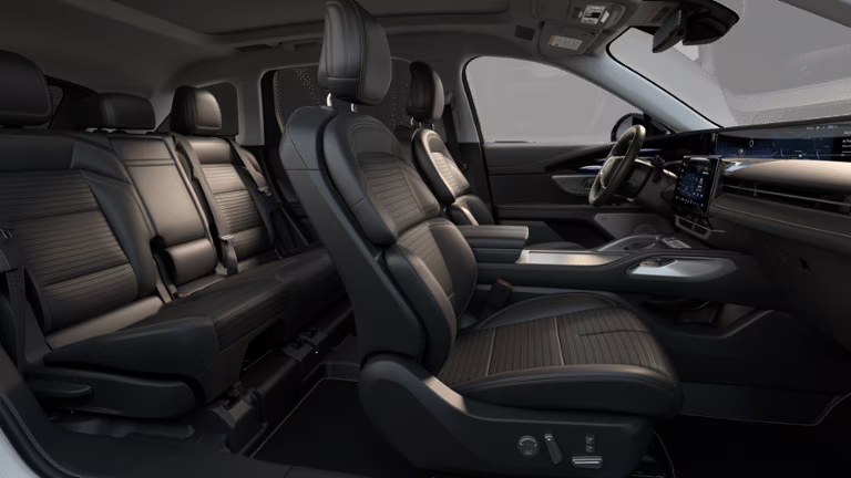 2026 White Platinum Metallic Tri-Coat Lincoln Nautilus Reserve AWD SUV