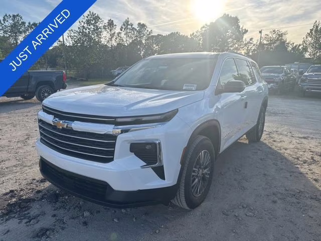 2026 Summit White Chevrolet Traverse LT FWD SUV