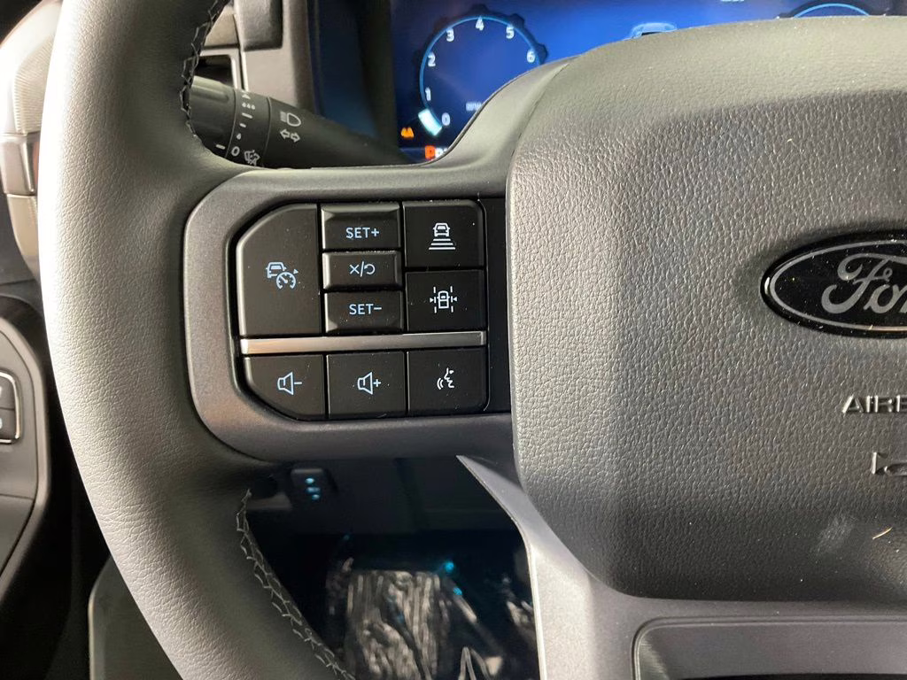 2026 Avalanche Ford F-150 Lariat 4X4 Truck