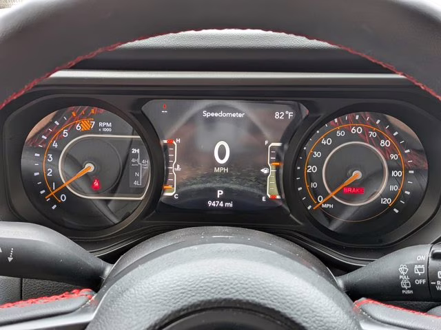 2024 Silver Zynith Clearcoat Jeep Wrangler Rubicon X 4X4 Convertible