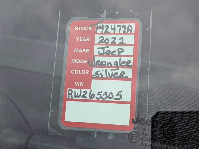 2024 Silver Zynith Clearcoat Jeep Wrangler Rubicon X 4X4 Convertible