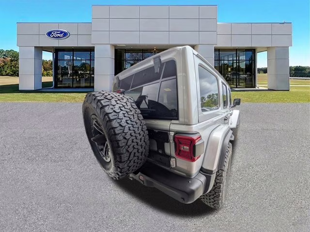 2024 Silver Zynith Clearcoat Jeep Wrangler Rubicon X 4X4 Convertible