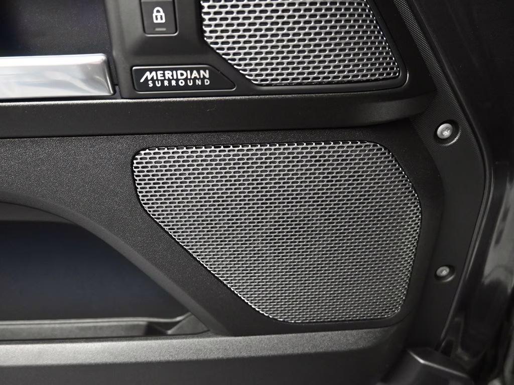 2023 Carpathian Gray Premium Metallic Land Rover Defender 110 V8 AWD SUV