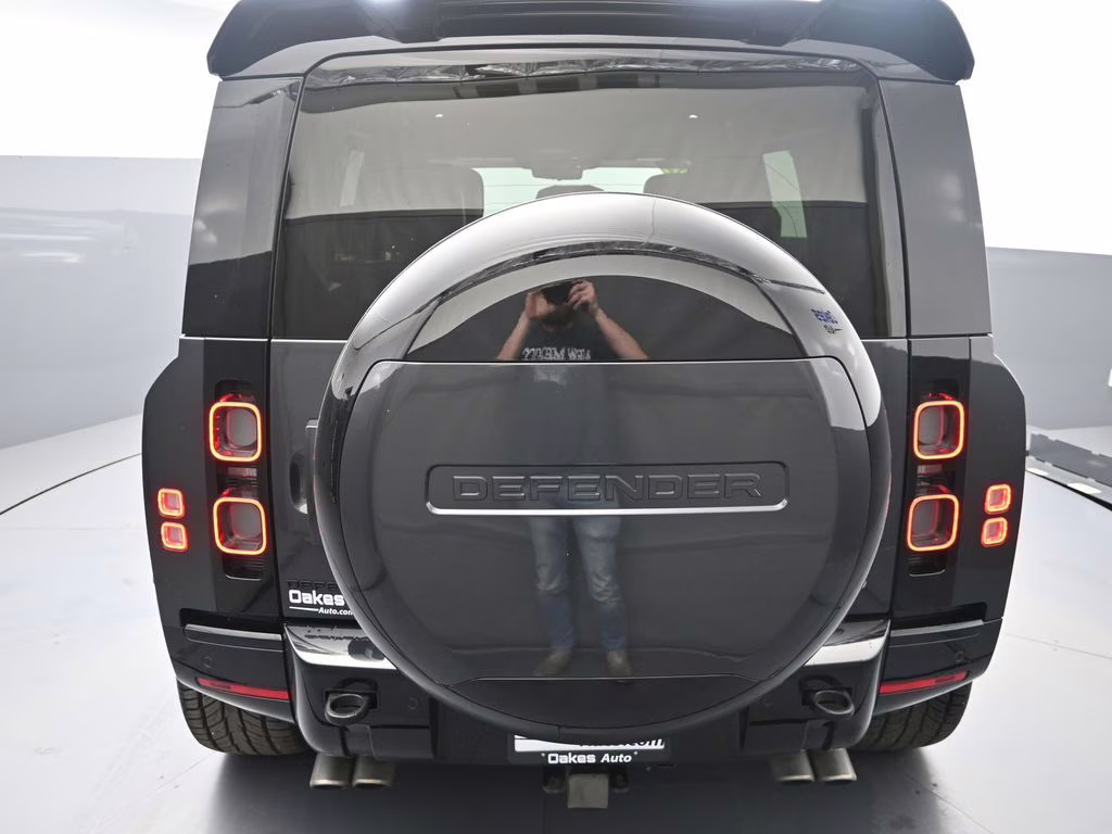 2023 Carpathian Gray Premium Metallic Land Rover Defender 110 V8 AWD SUV
