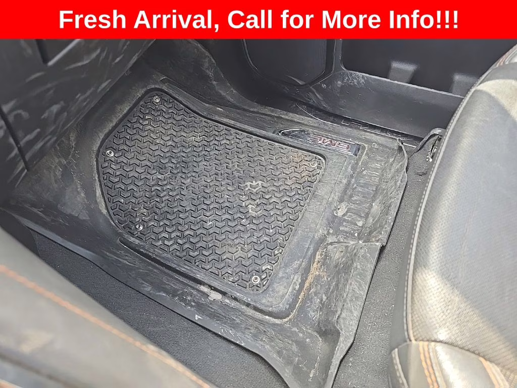 2023 Summit White GMC Sierra 1500 AT4 4X4 Truck