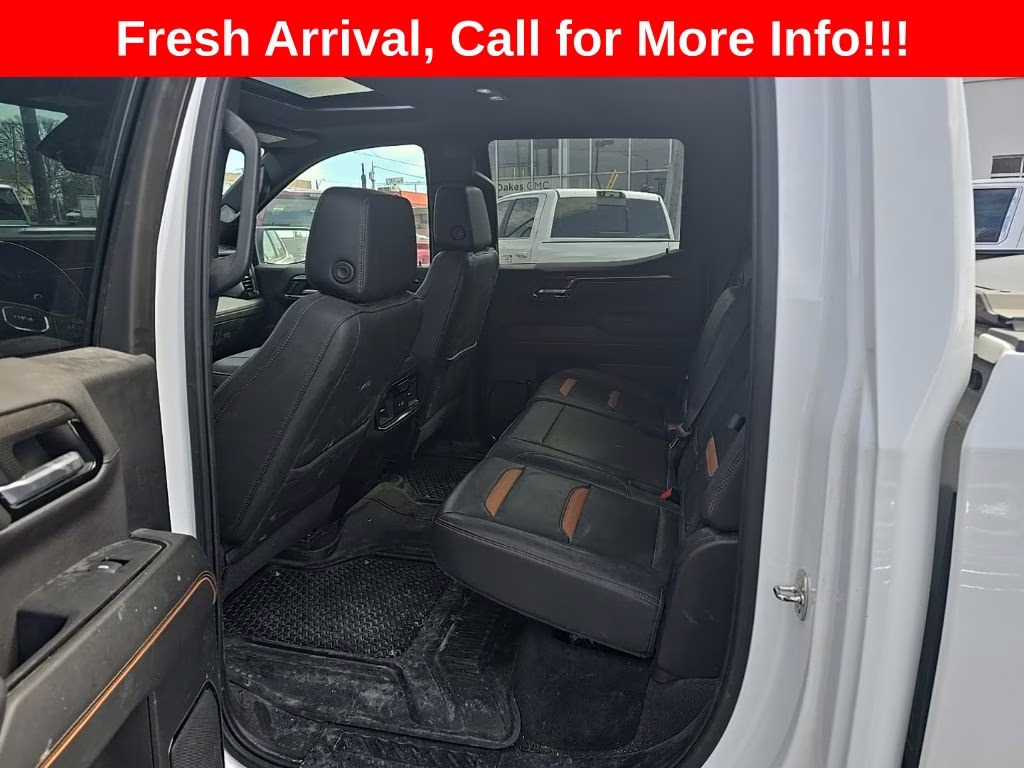 2023 Summit White GMC Sierra 1500 AT4 4X4 Truck
