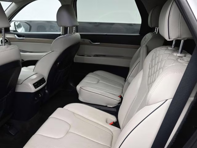 2022 Hyper White Hyundai Palisade Limited FWD SUV