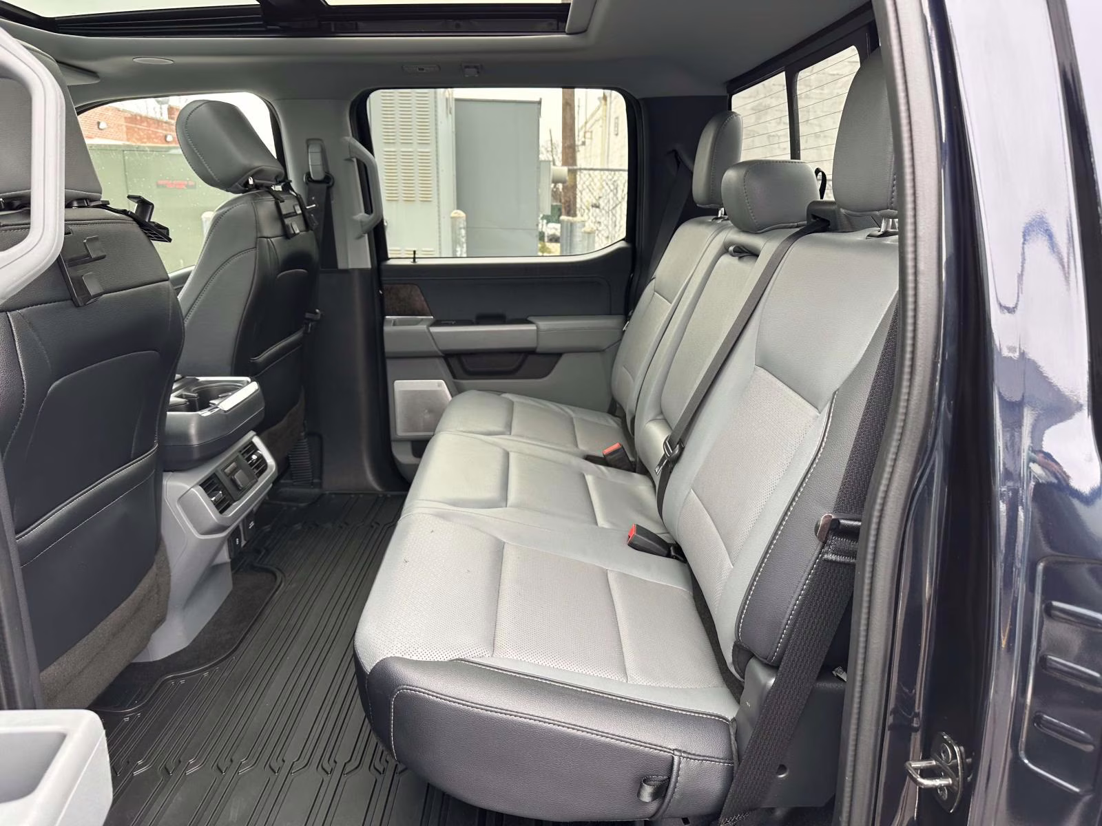 2023 Antimatter Blue Metallic Ford F-150 LARIAT 4WD SuperCrew 5.5' Box 4X4 Truck