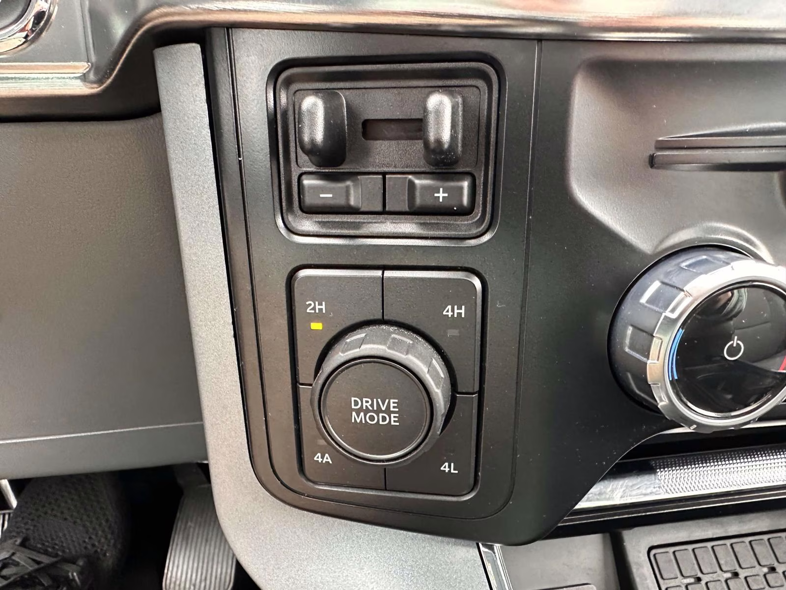 2023 Antimatter Blue Metallic Ford F-150 LARIAT 4WD SuperCrew 5.5' Box 4X4 Truck