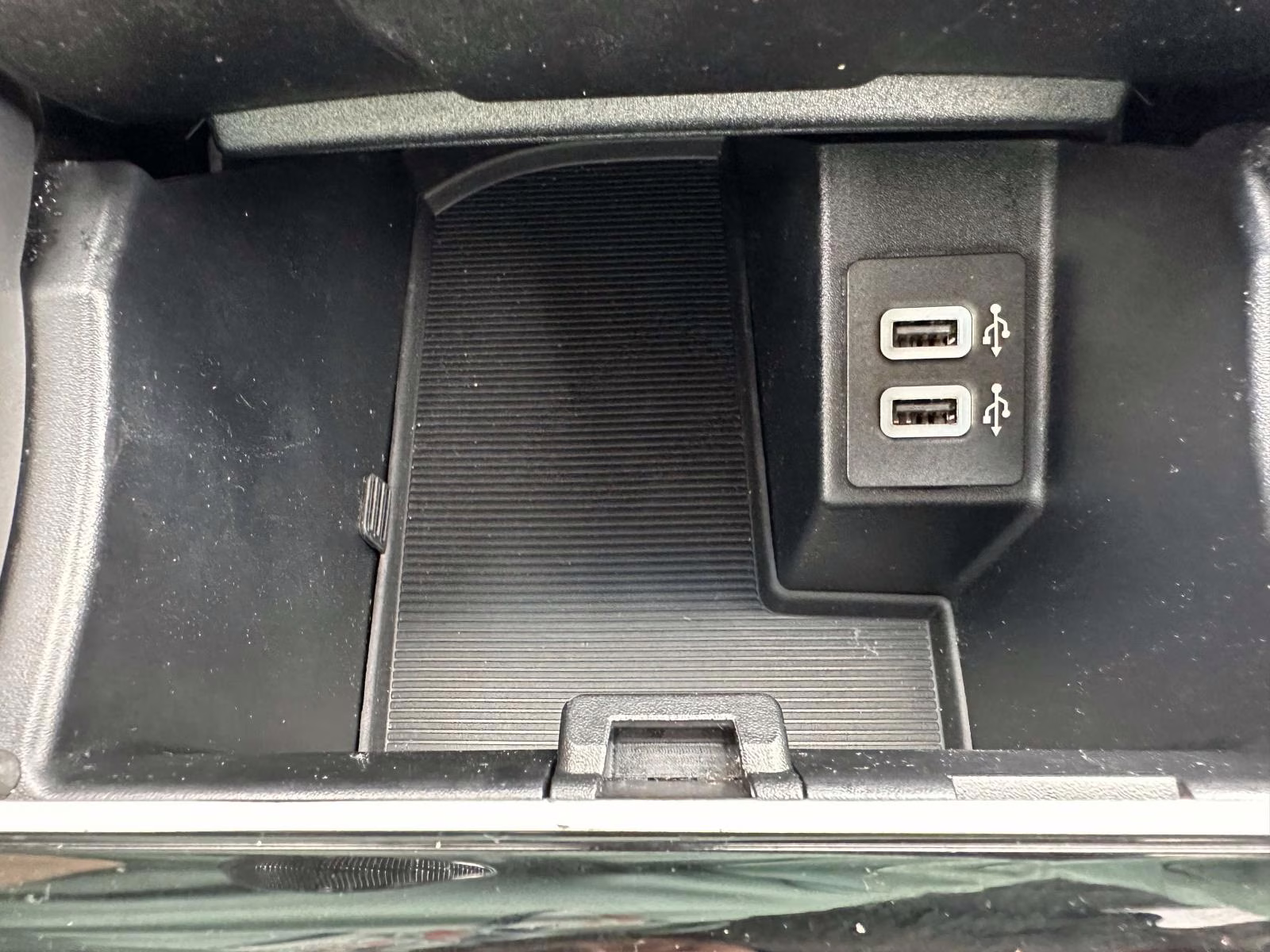 2019 Ingot Silver Metallic Ford Edge SEL AWD AWD SUV