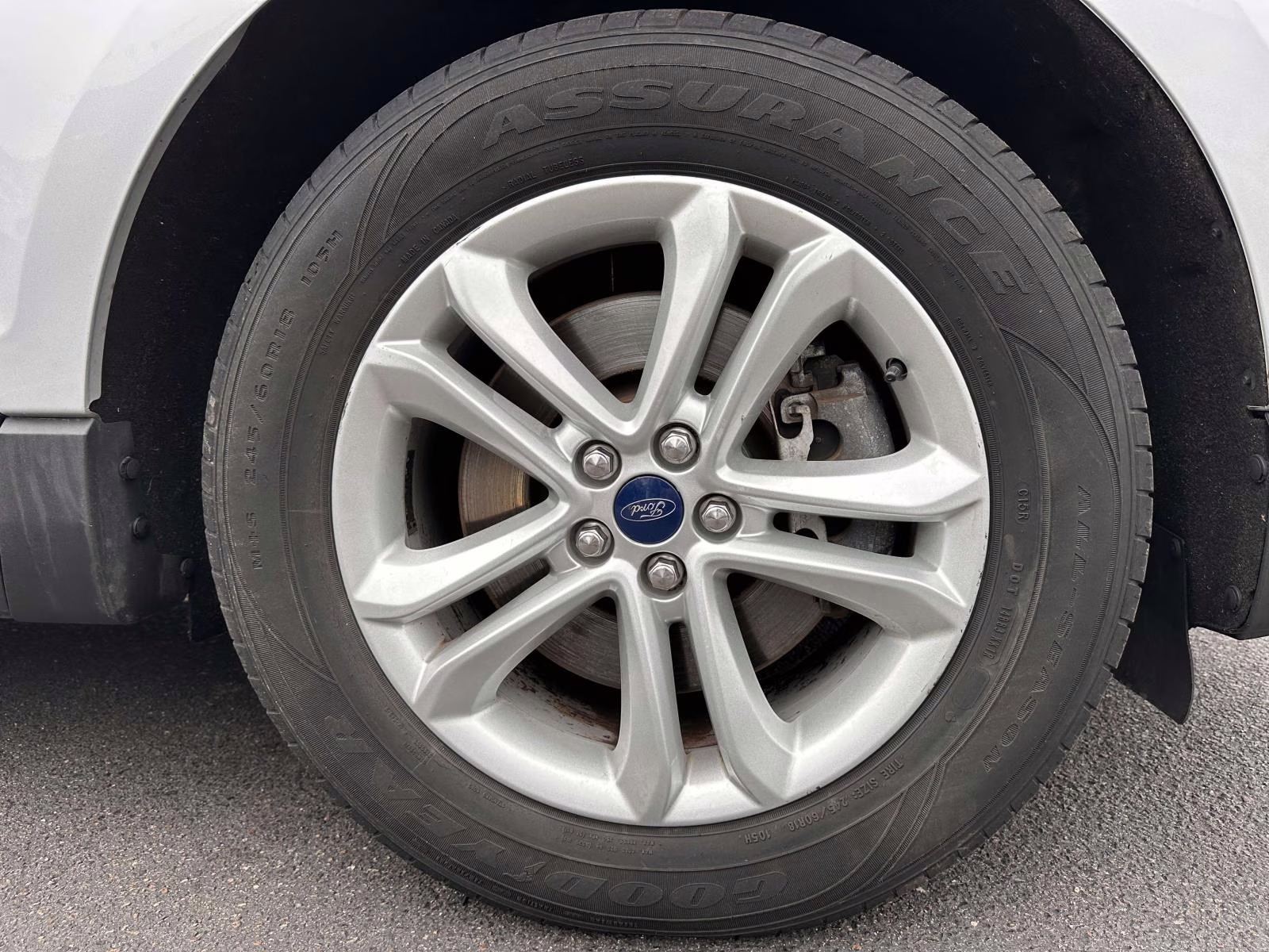 2019 Ingot Silver Metallic Ford Edge SEL AWD AWD SUV