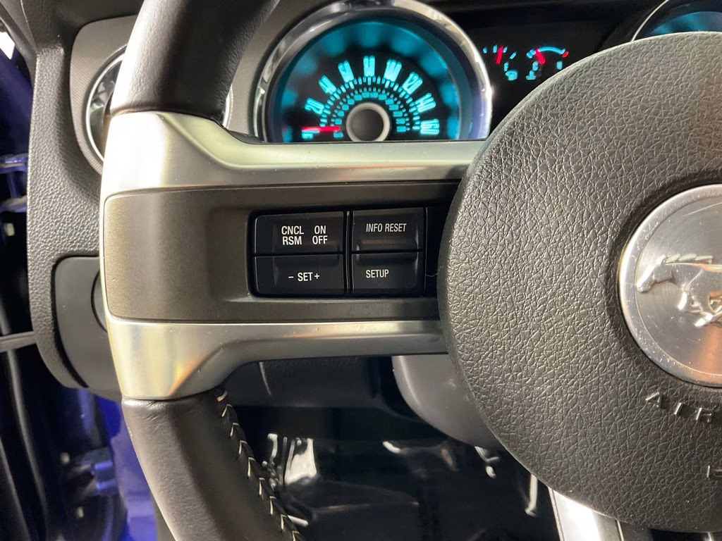 2013 Blue Metallic Ford Mustang V6 RWD Coupe