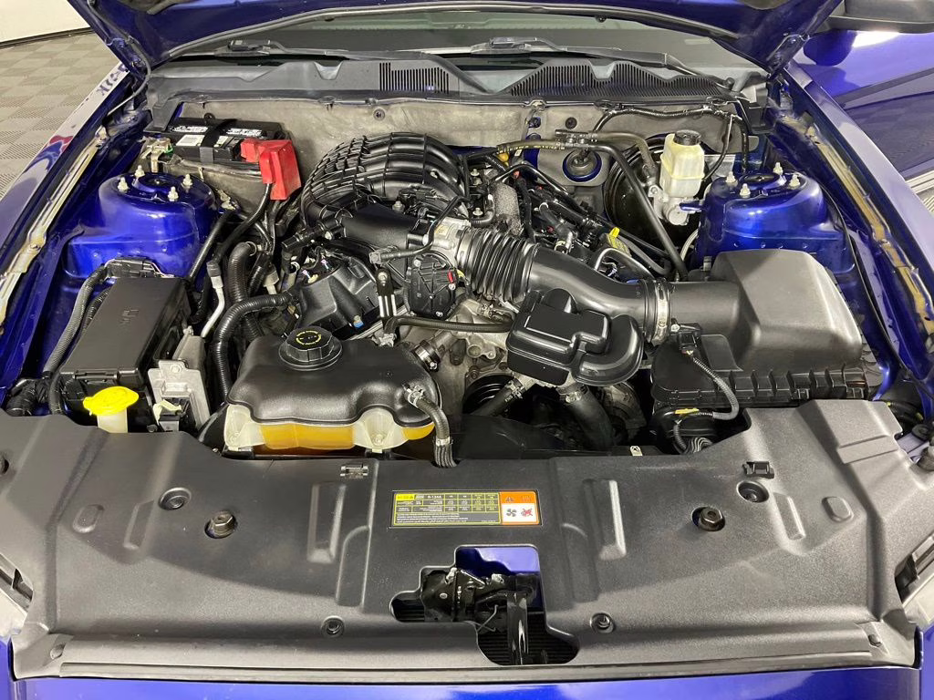 2013 Blue Metallic Ford Mustang V6 RWD Coupe