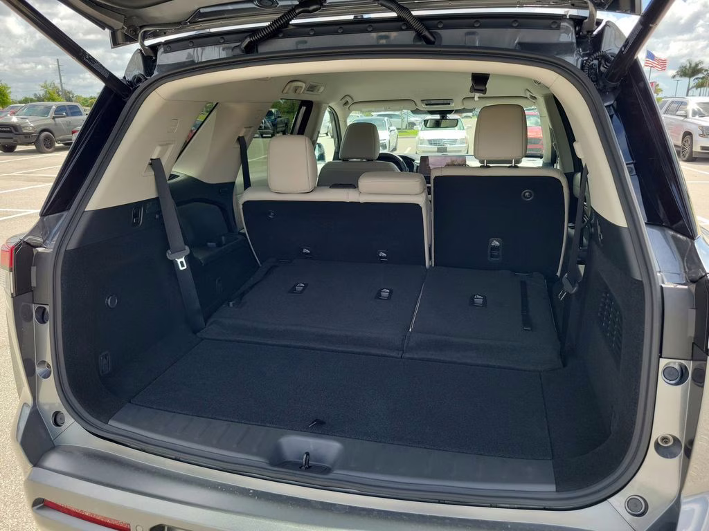 2026 Gun Metallic Nissan Pathfinder SL FWD SUV