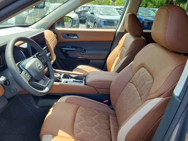 2026 Boulder Gray Pearl Nissan Pathfinder Platinum FWD SUV