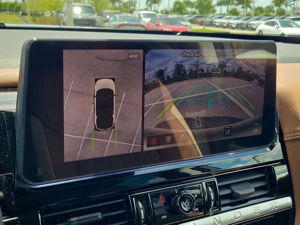 2026 Boulder Gray Nissan Pathfinder Platinum FWD SUV