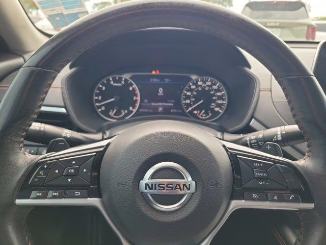 2021 Gun Metallic Nissan Altima 2.0 SR FWD Sedan