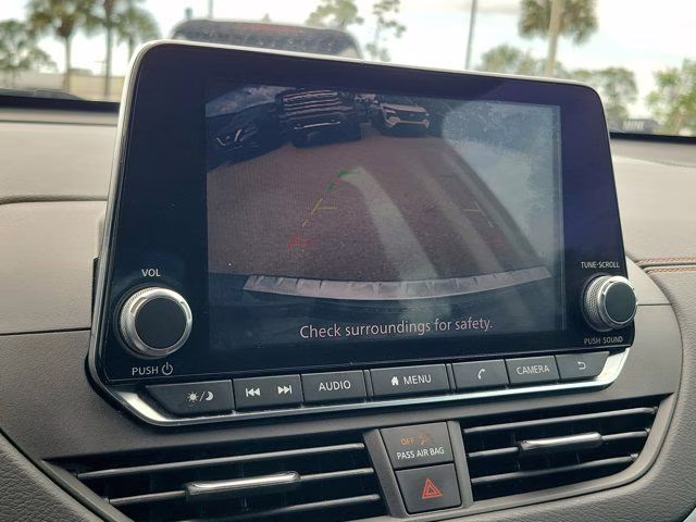 2021 Gun Metallic Nissan Altima 2.0 SR FWD Sedan