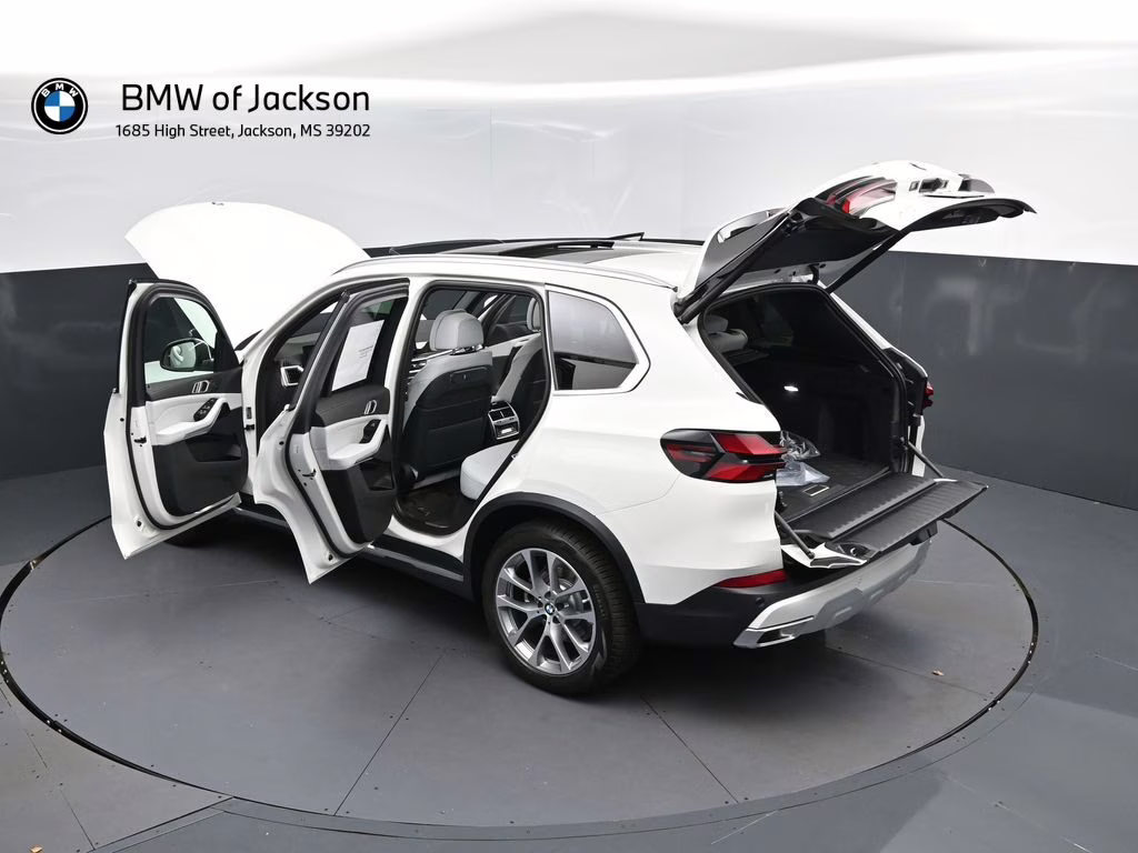 2026 Alpine White BMW X5 sDrive40i RWD SUV