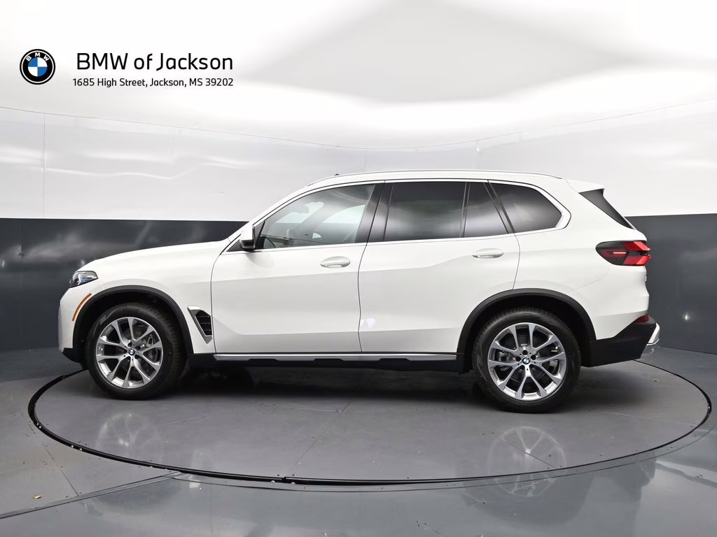 2026 Alpine White BMW X5 sDrive40i RWD SUV