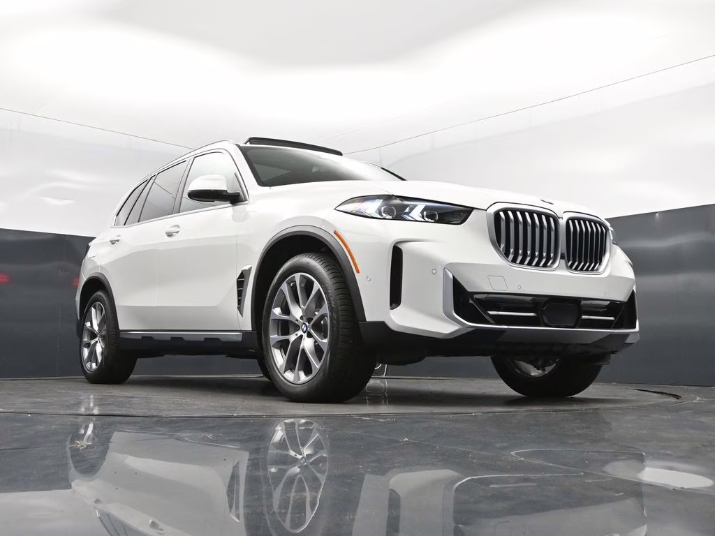 2026 Alpine White BMW X5 sDrive40i RWD SUV