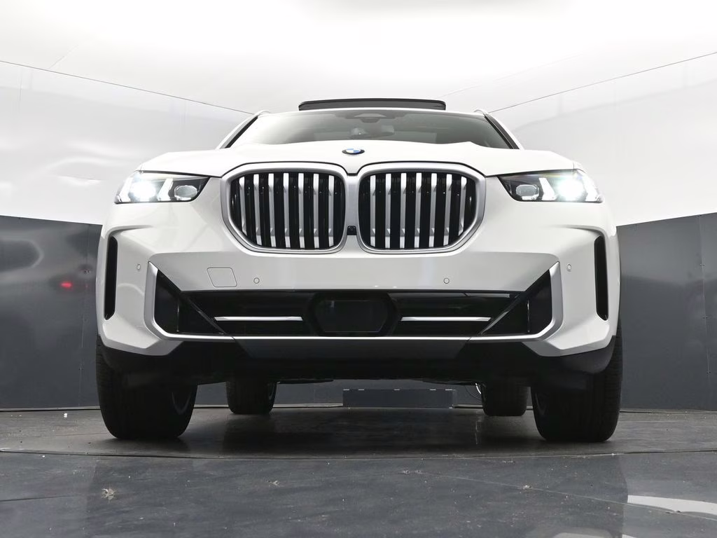 2026 Alpine White BMW X5 sDrive40i RWD SUV