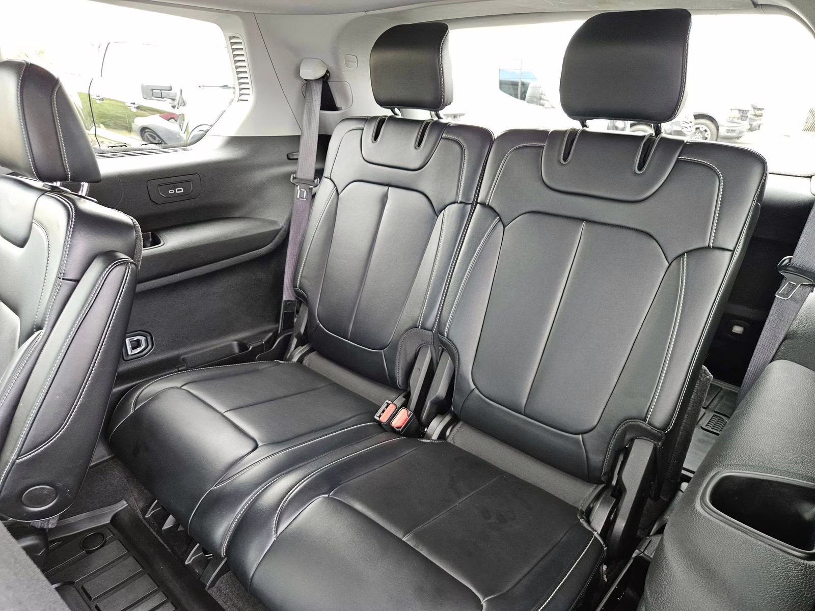 2021 Bright White Clearcoat Jeep Grand Cherokee L Limited 4X4 SUV