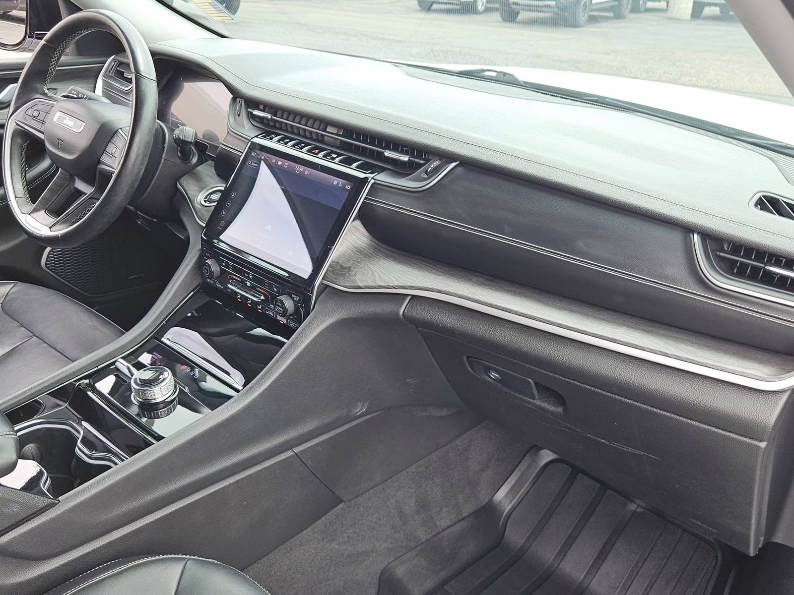 2021 Bright White Clearcoat Jeep Grand Cherokee L Limited 4X4 SUV