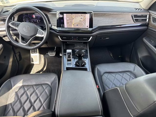 2024 Opal White Volkswagen Atlas 2.0T SEL Premium R-Line AWD SUV