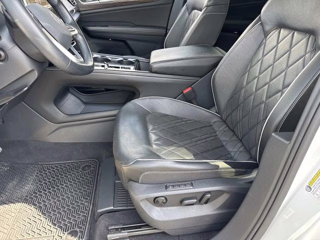 2024 Opal White Volkswagen Atlas 2.0T SEL Premium R-Line AWD SUV