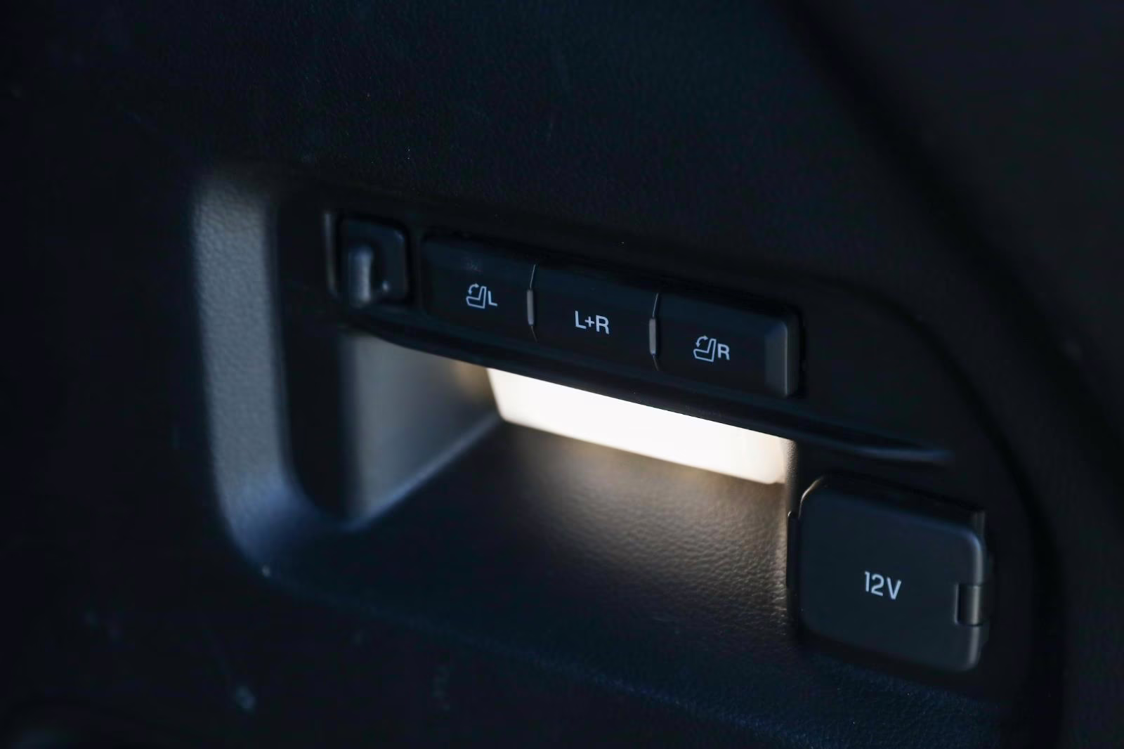 2020 Magnetic Ford Explorer ST 4X4 SUV