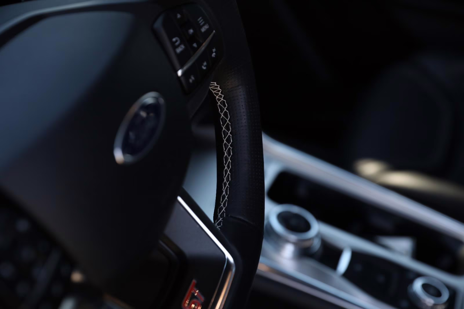 2020 Magnetic Ford Explorer ST 4X4 SUV