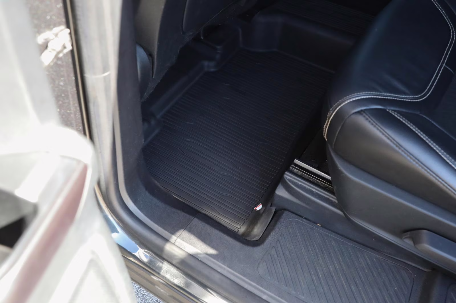 2020 Magnetic Ford Explorer ST 4X4 SUV