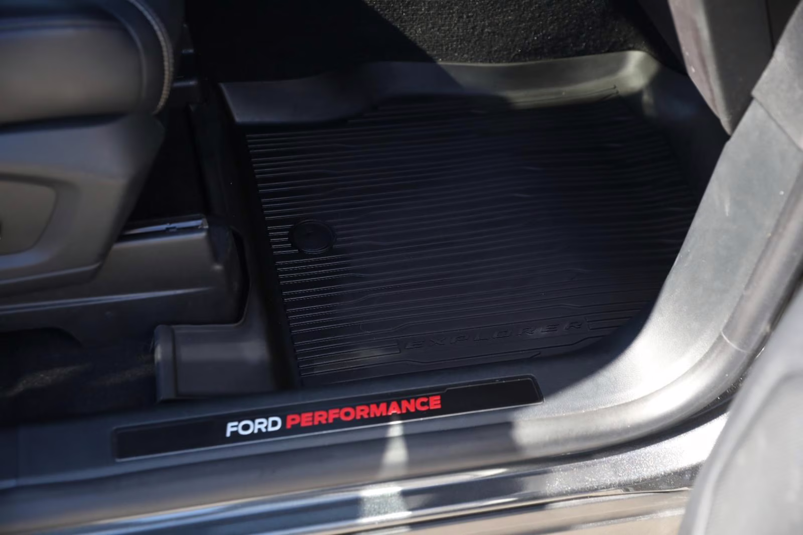 2020 Magnetic Ford Explorer ST 4X4 SUV