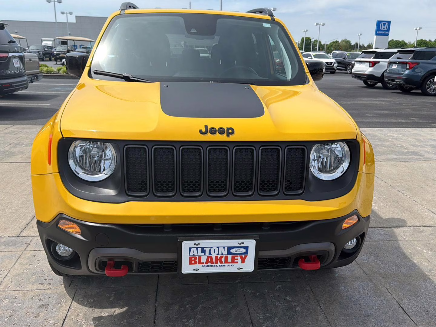 2023 Solar Yellow Clearcoat Jeep Renegade Trailhawk 4X4 SUV