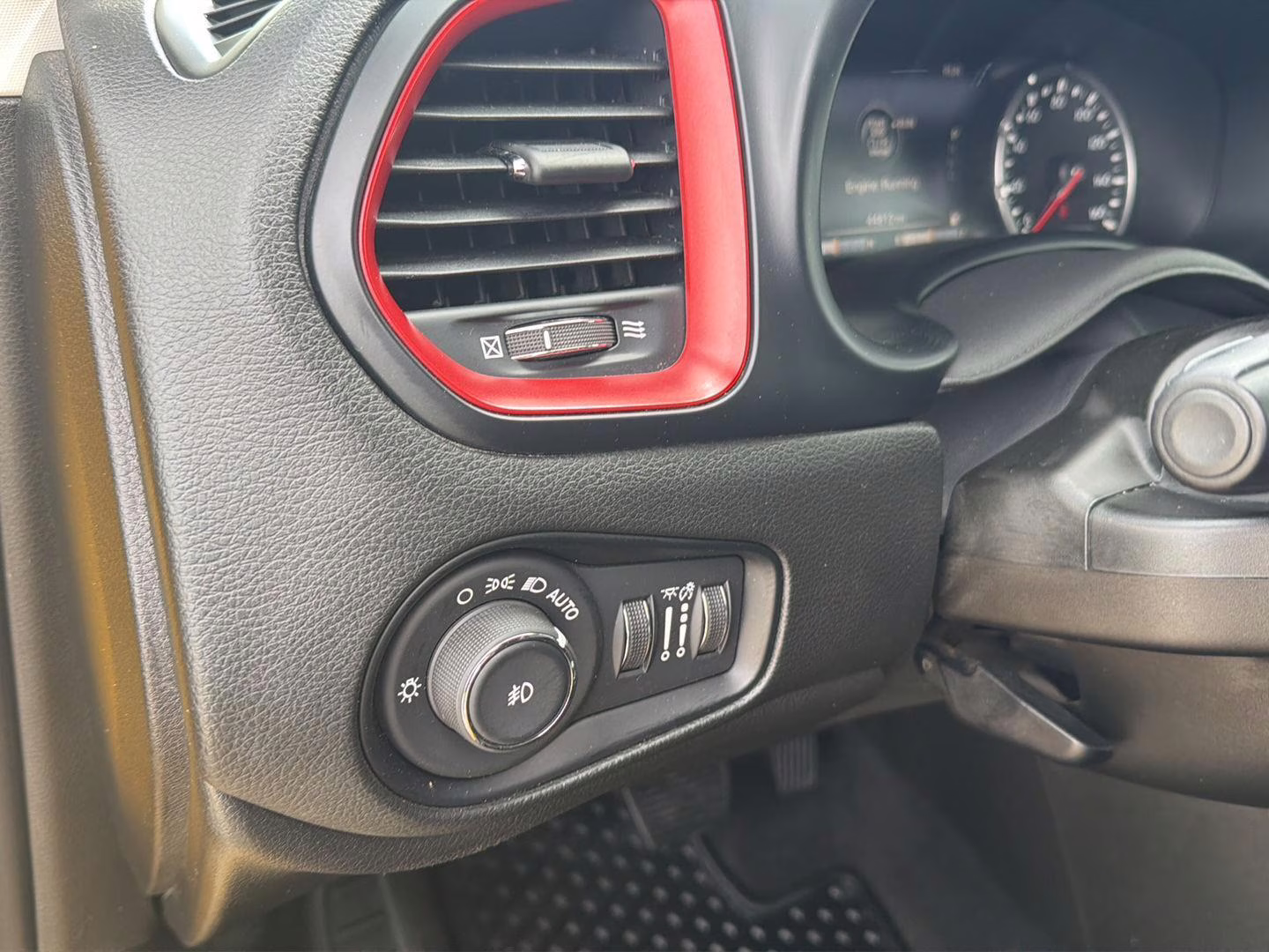 2023 Solar Yellow Clearcoat Jeep Renegade Trailhawk 4X4 SUV