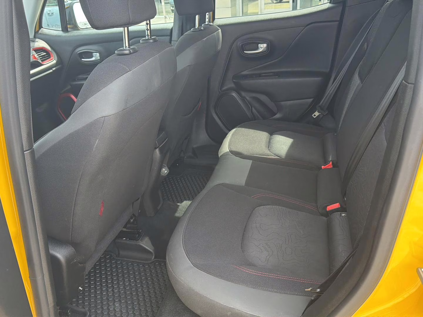2023 Solar Yellow Clearcoat Jeep Renegade Trailhawk 4X4 SUV