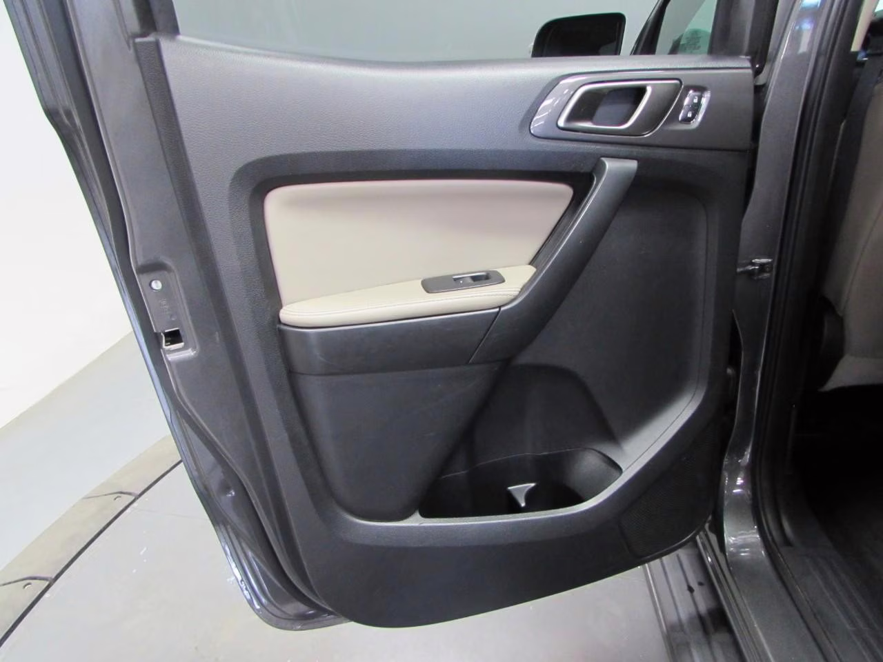 2019 Magnetic Metallic Ford Ranger 4WD SuperCrew 5' Box 4X4 Truck