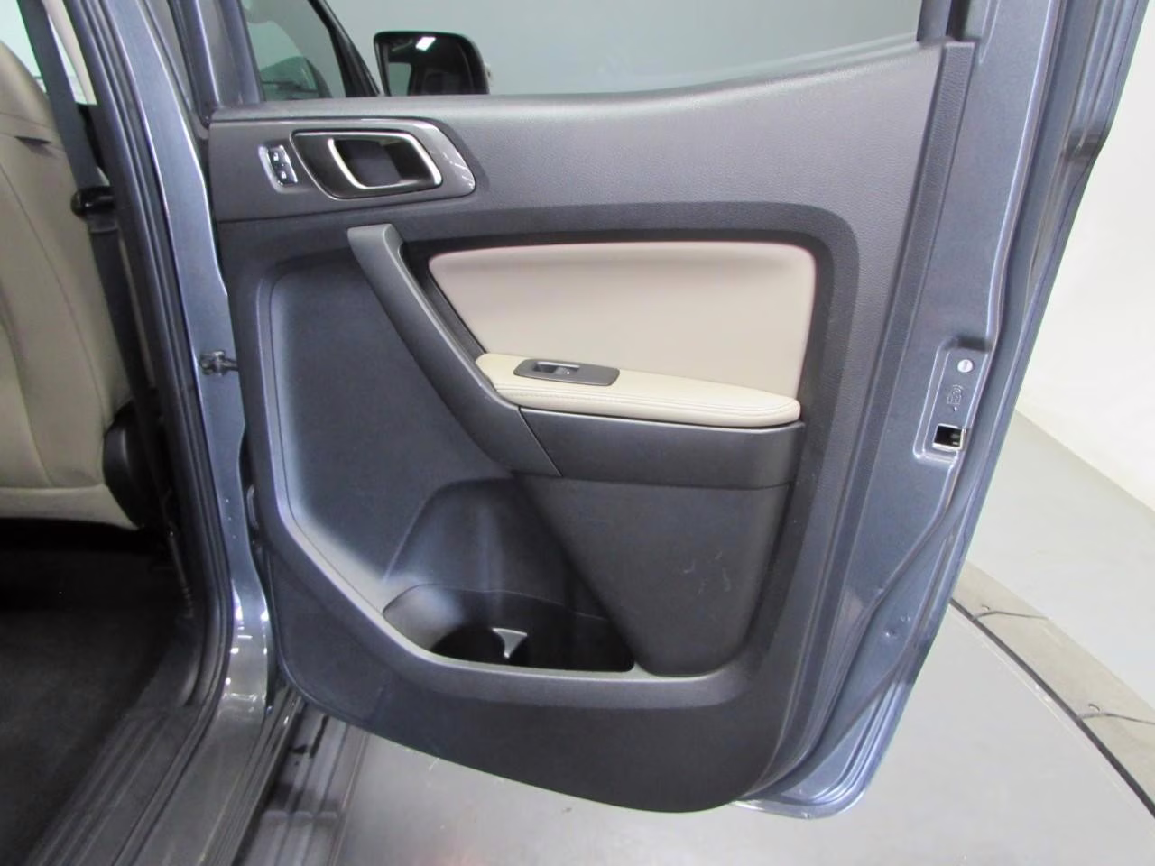 2019 Magnetic Metallic Ford Ranger 4WD SuperCrew 5' Box 4X4 Truck