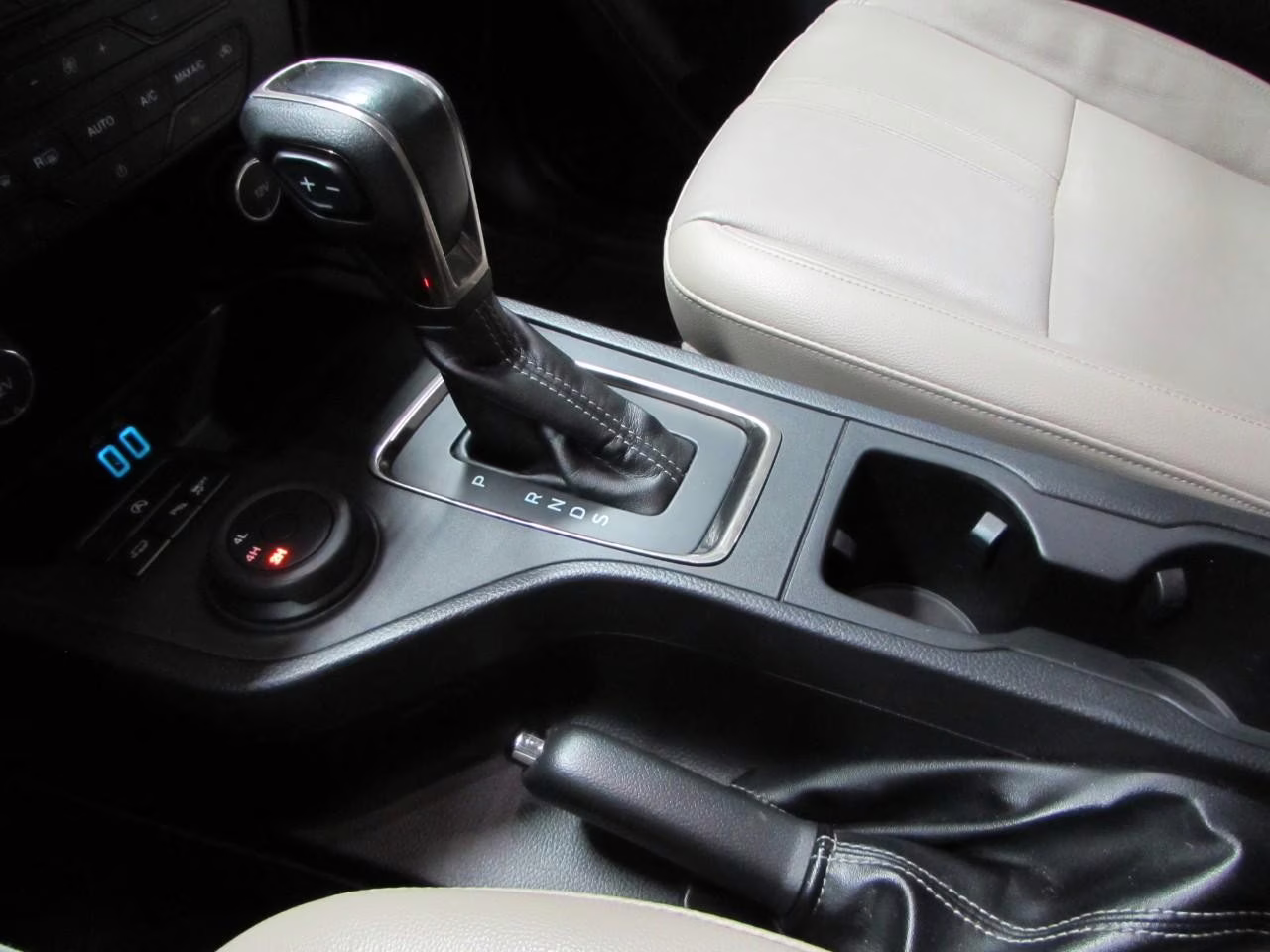 2019 Magnetic Metallic Ford Ranger 4WD SuperCrew 5' Box 4X4 Truck