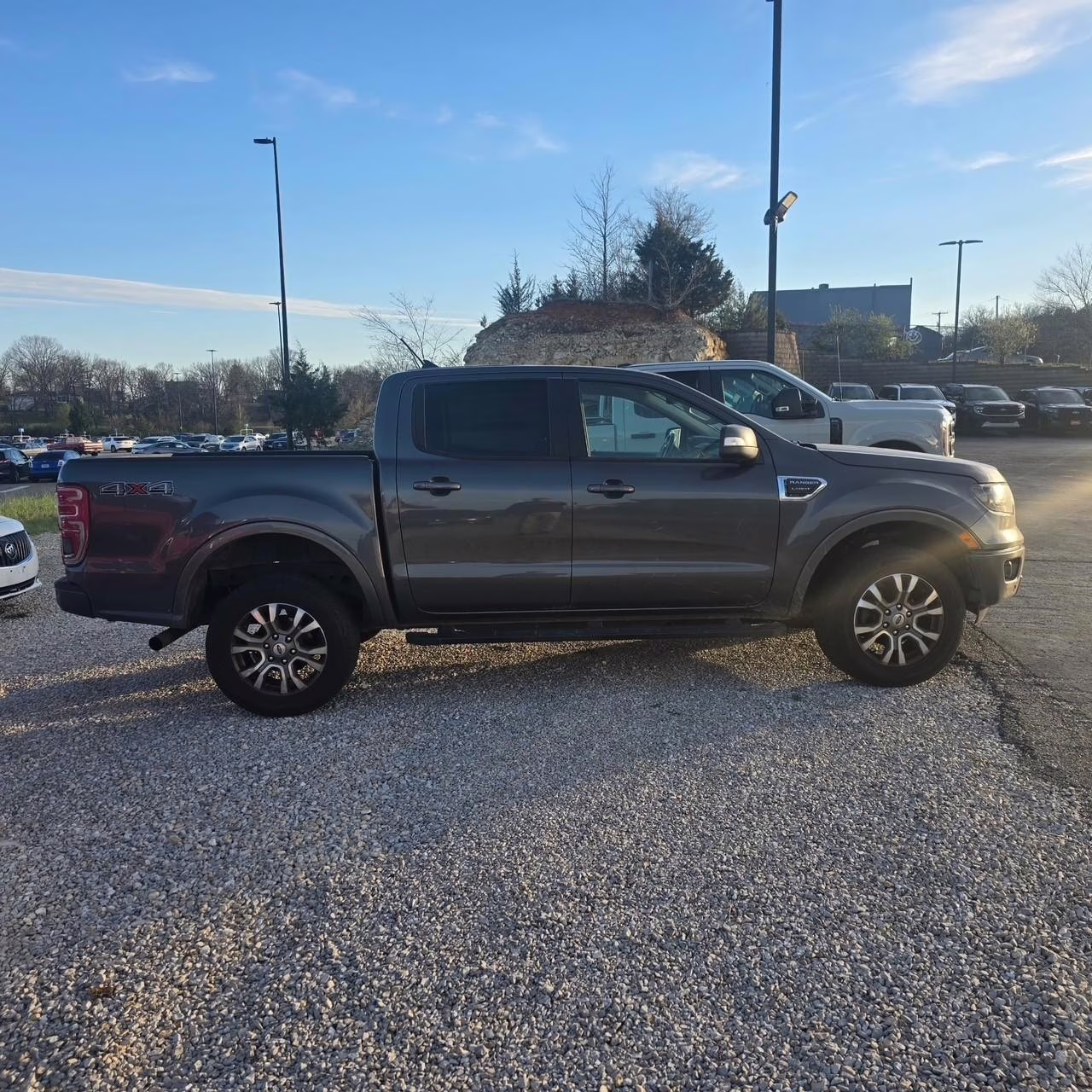 2019 grey Ford Ranger Lariat 4X4 Truck