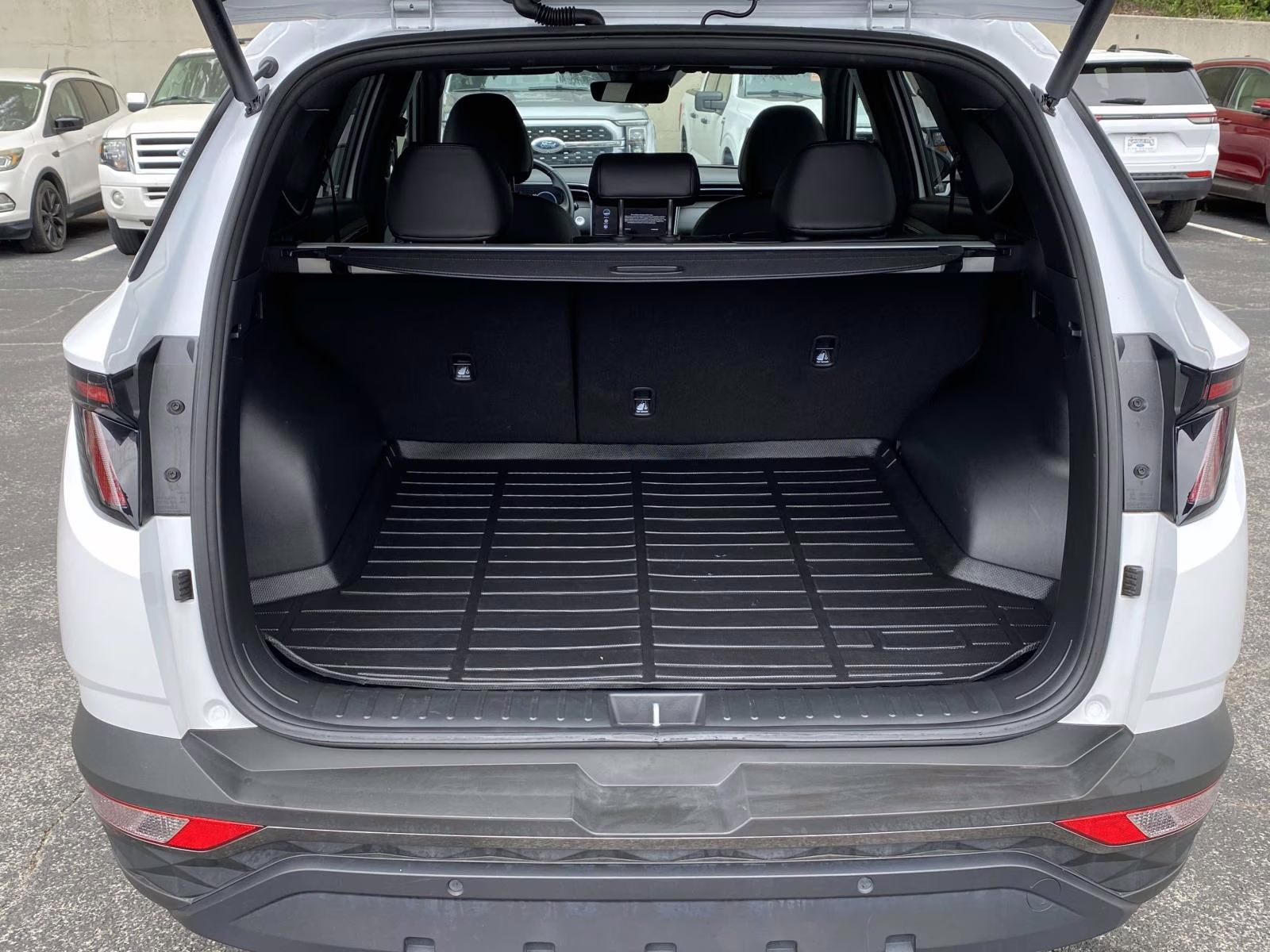 2024 White Pearl Hyundai Tucson XRT FWD SUV