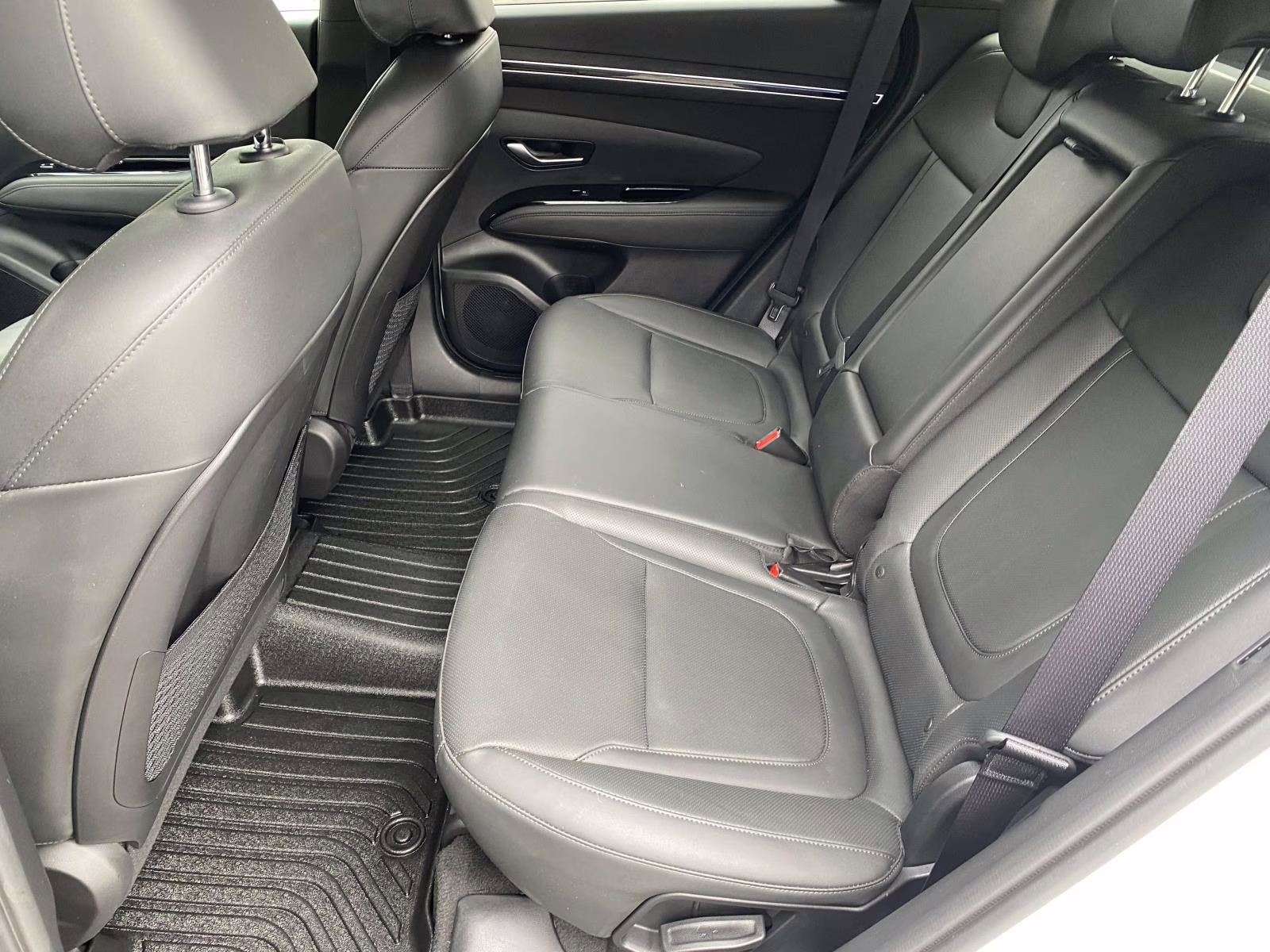 2024 White Pearl Hyundai Tucson XRT FWD SUV