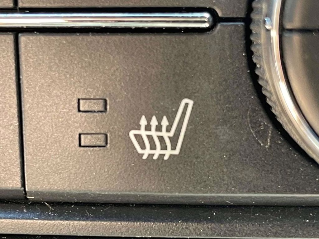 2013 Brilliant Black Crystal Pearlcoat Jeep Grand Cherokee Overland 4X4 SUV